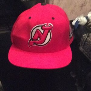 NJ Devils hat like new SnapBack